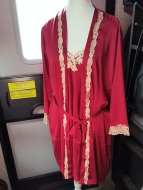 Satin Lace-Trim Robe and Chemise Set in Red with Cream Lace